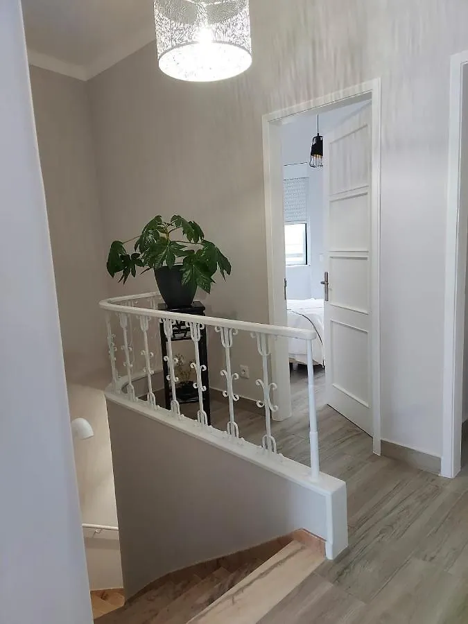 Spacious Stylish Apartment Portimao